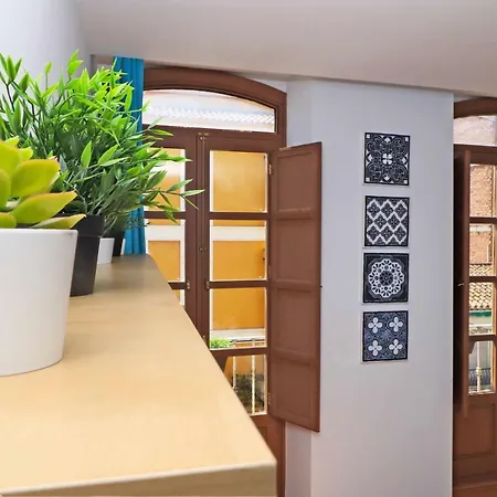 Apartment Del Parque Flats Estudio Lagunillas *